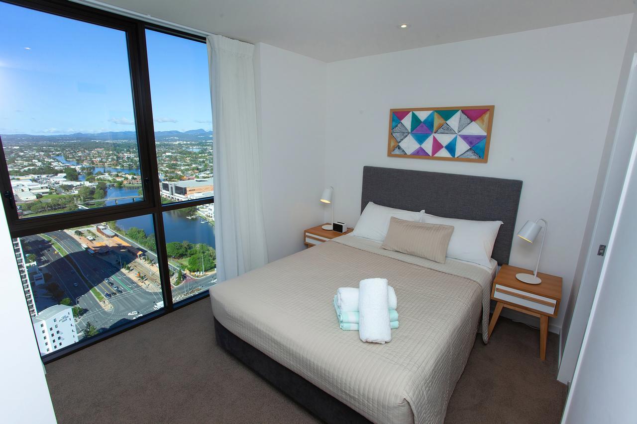 High Floor Ocean View Suites Broadbeach Голд-Кост Экстерьер фото