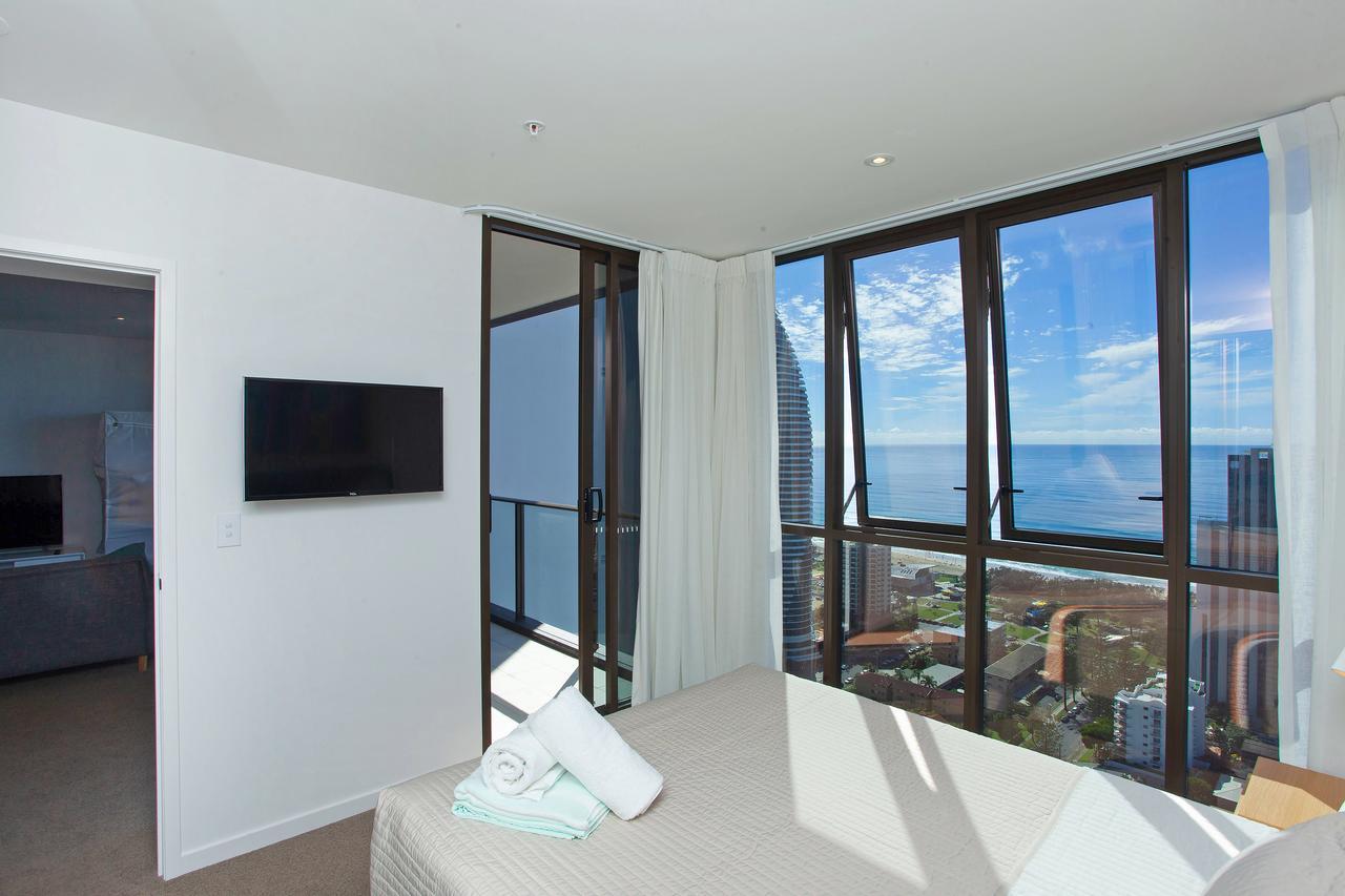 High Floor Ocean View Suites Broadbeach Голд-Кост Экстерьер фото