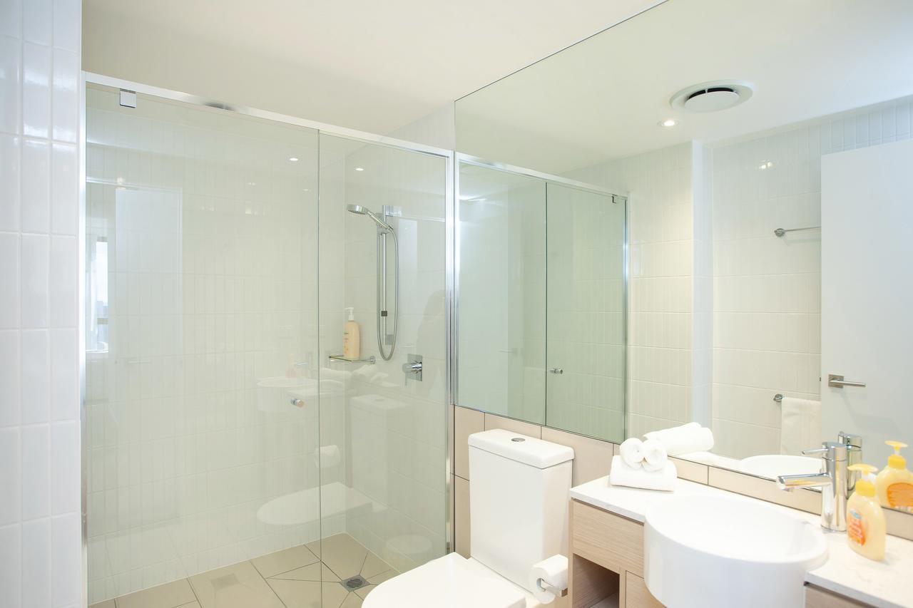 High Floor Ocean View Suites Broadbeach Голд-Кост Экстерьер фото
